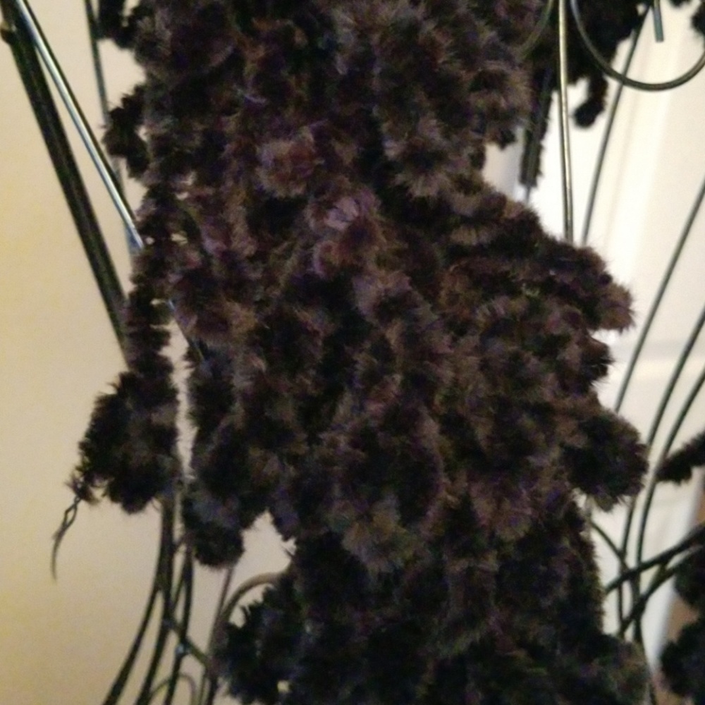 Cool fluffy scarf - Picture 2 of 2